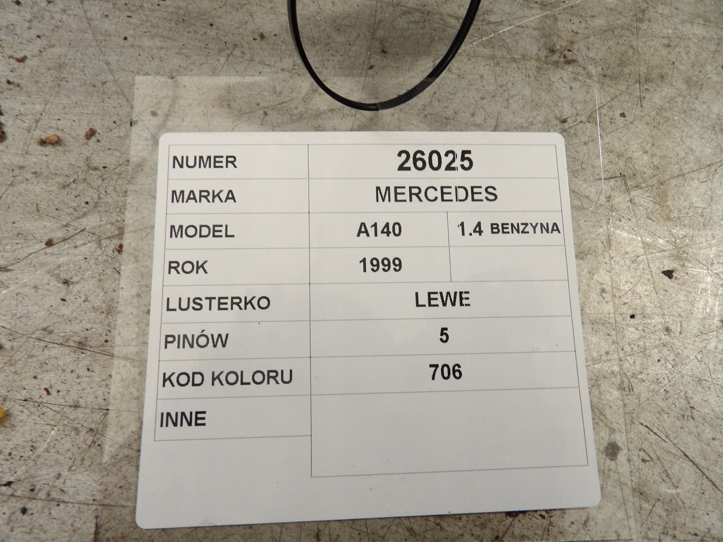 Mercedes A140 mirror left 5 vertical lak. 706