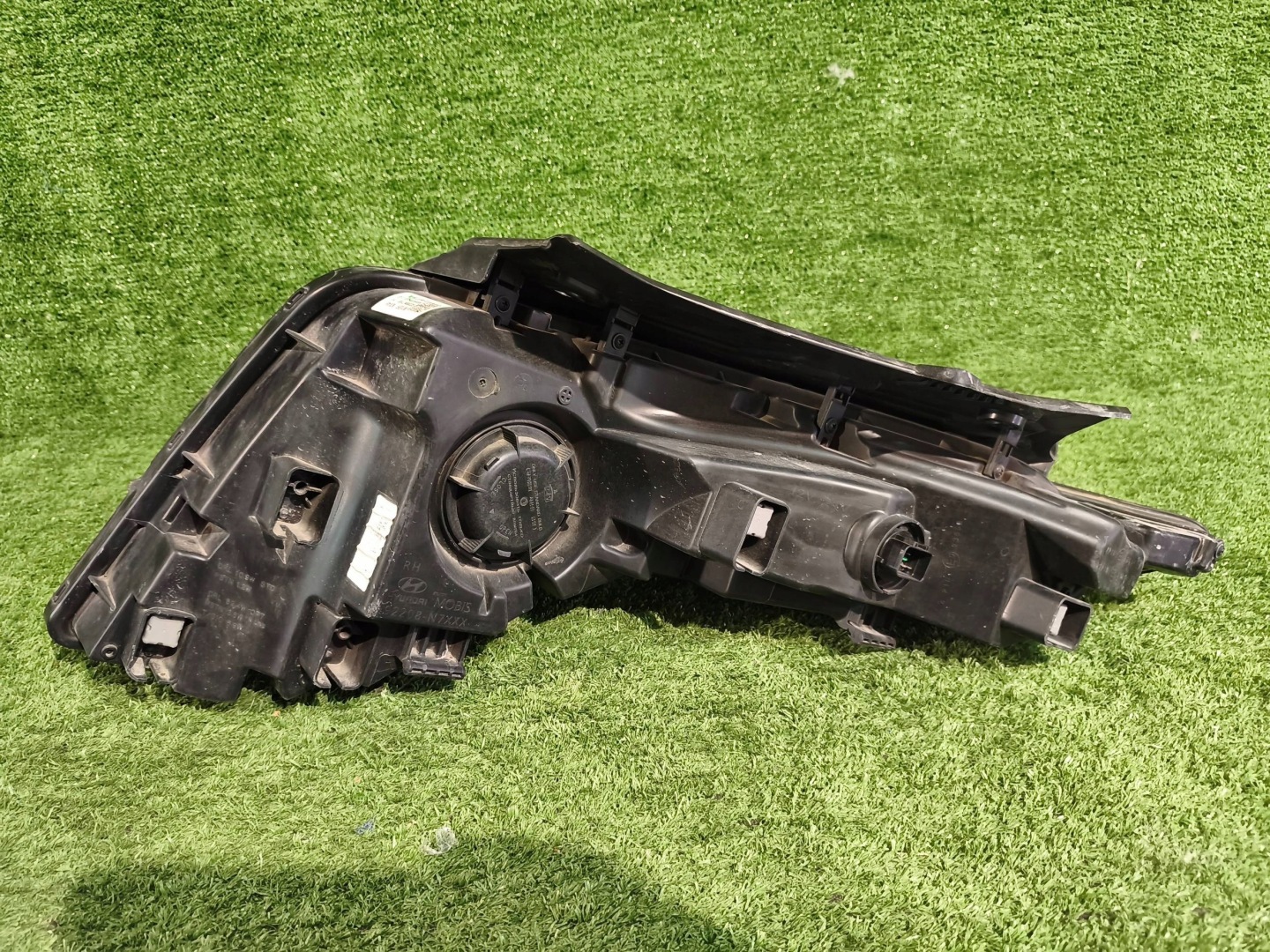 REFLEKTOR right front DRL HYUNDAI TUCSON IV 20- NR.1239