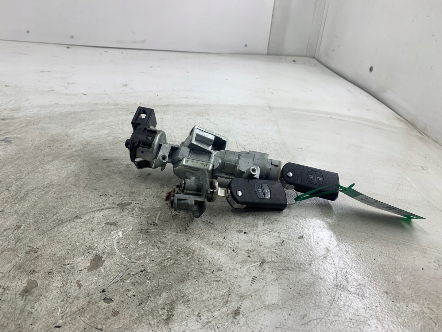 FORD FOCUS MK2 MAZDA 3 BL ignition lock cylinder + key 3M513F880AC