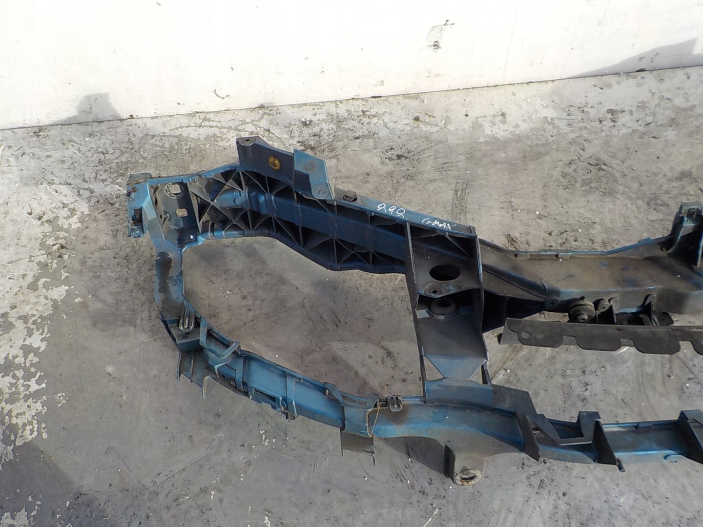 898 FORD C-MAX and LIFT support panel for radiators sider headlight trim