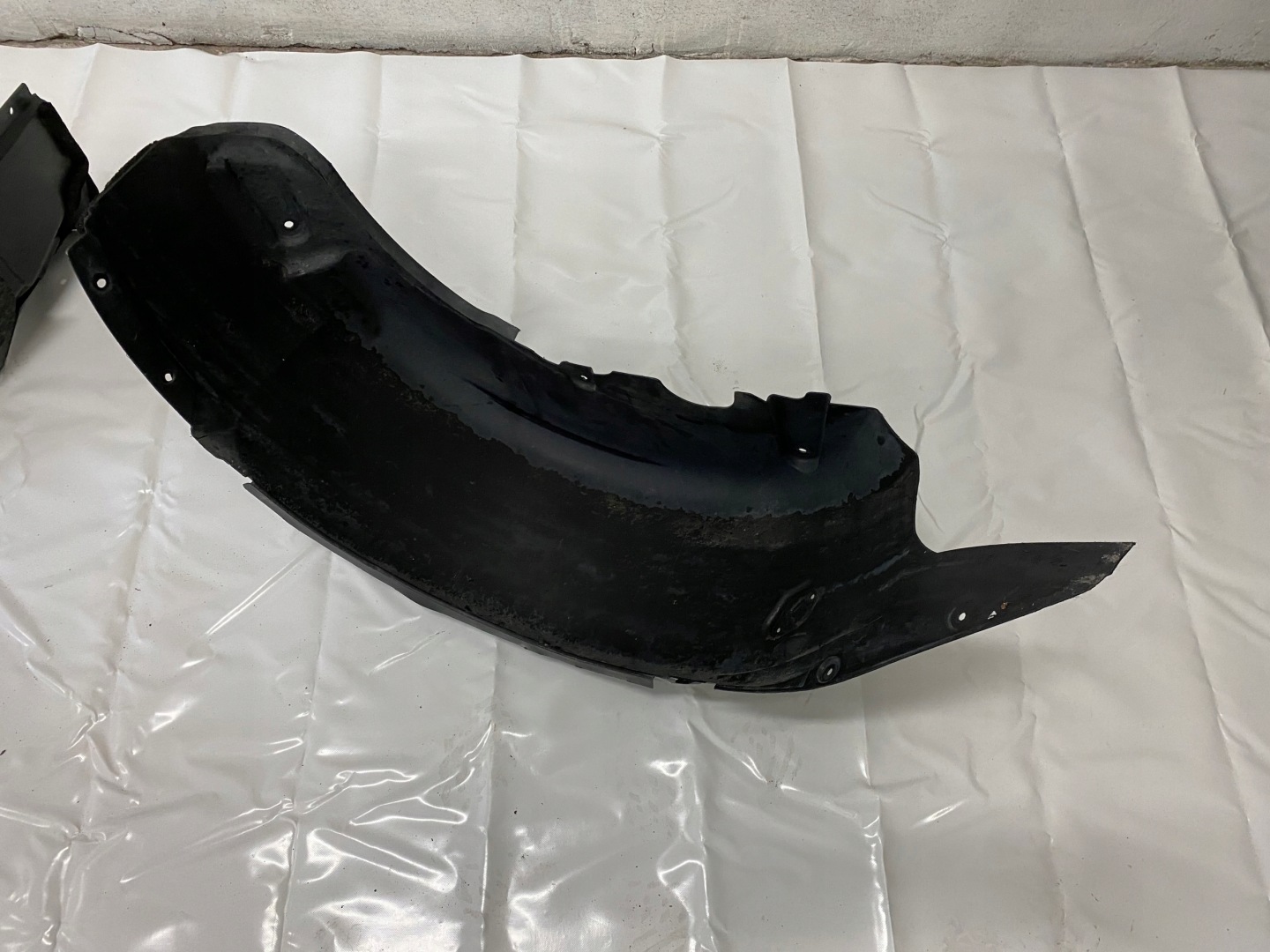 JAGUAR XJ X351 mudguard right rear part rear.