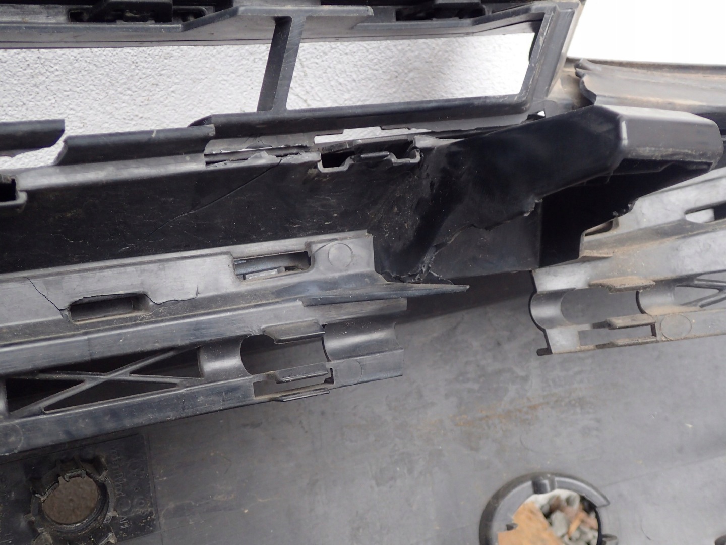 bumper front front VW VOLKSWAGEN CADDY 2K 4 IV