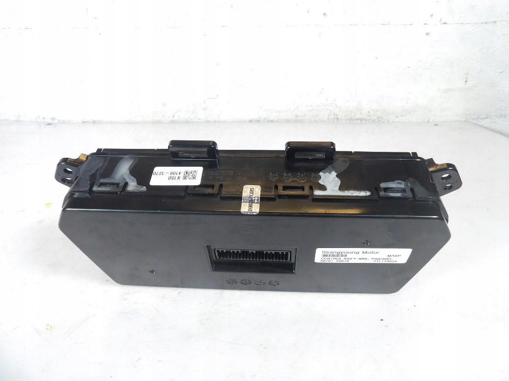 SSANGYONG TIVOLI GRAND PANEL BOCCHETTE 68701-35010