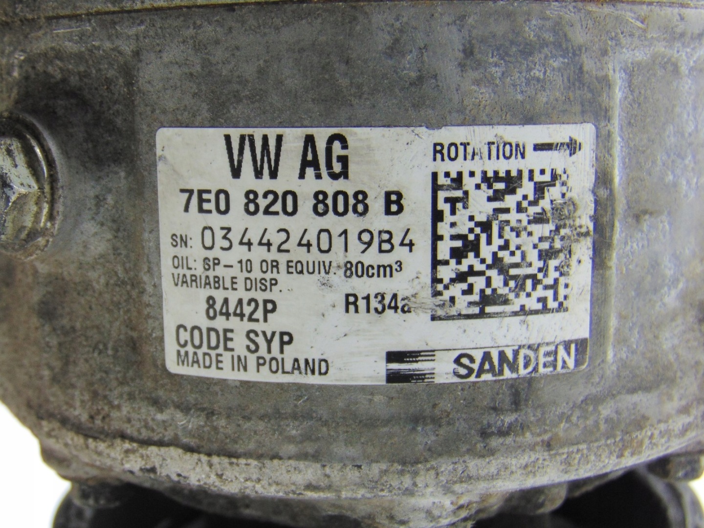 compressor compressor; of the air conditioning VW T6 2.0 TDI 7E0820808B