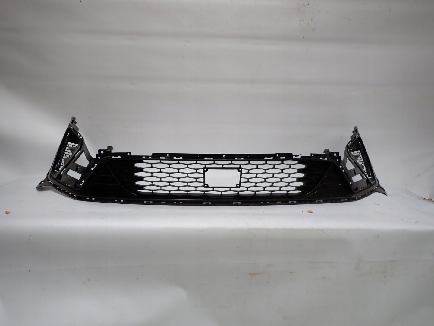 KIA CEED III 18- GT grid central of a bumper front front