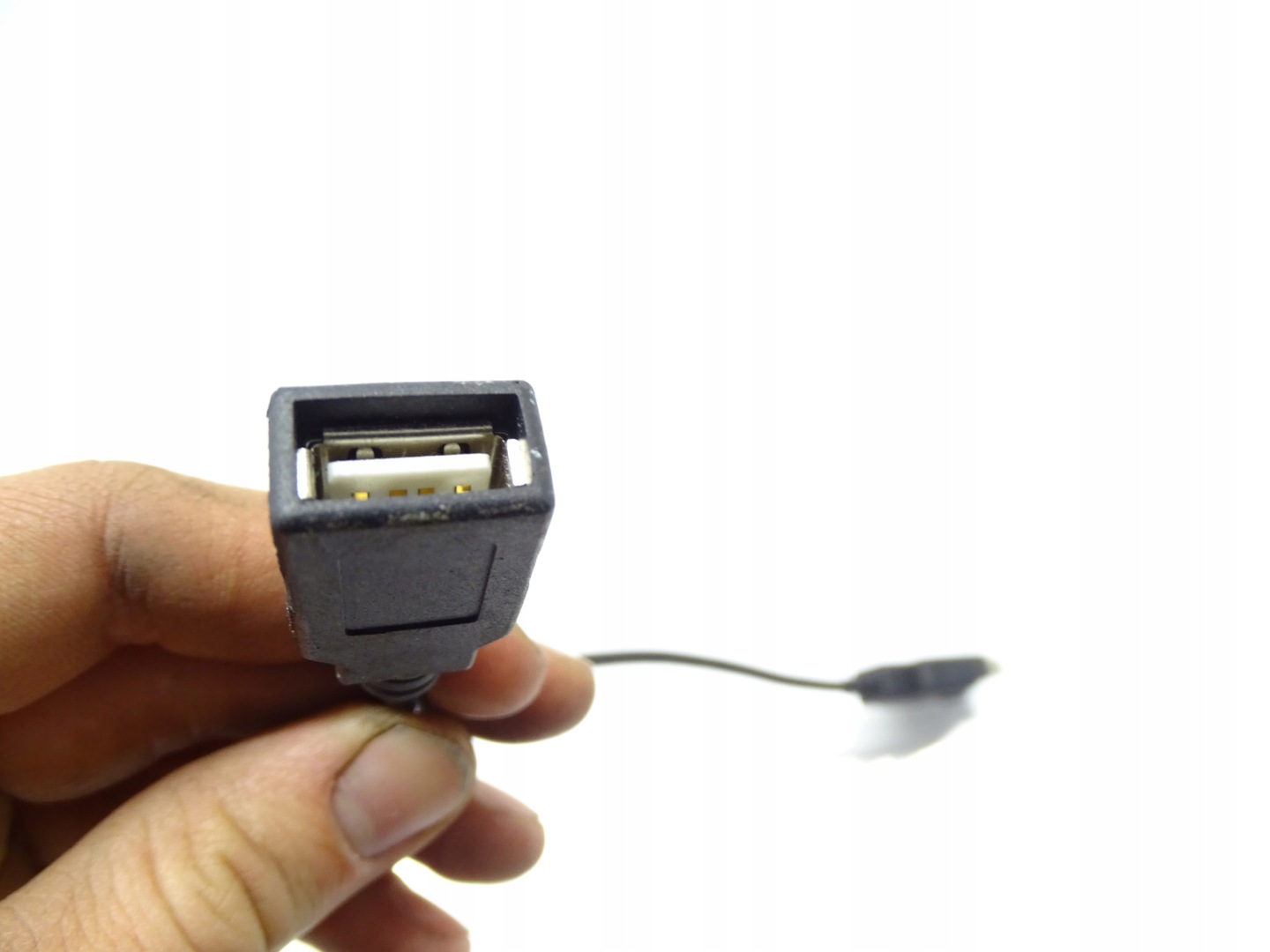 prijenos KABEL USB MERCEDES W204 A0018276704