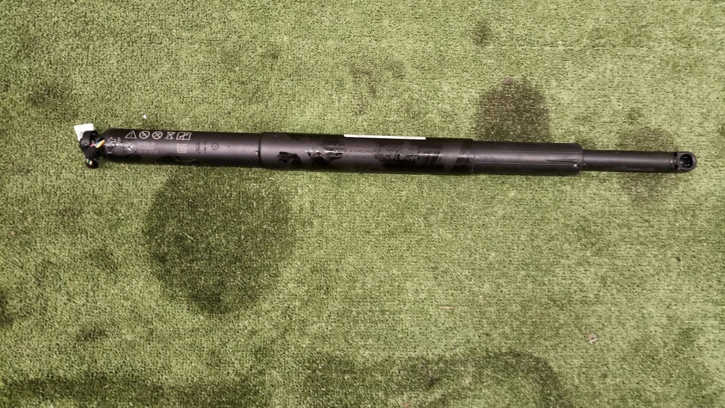BMW 5 G61 Dämpfer Gasfeder hinten heckklappe 5A1CED6