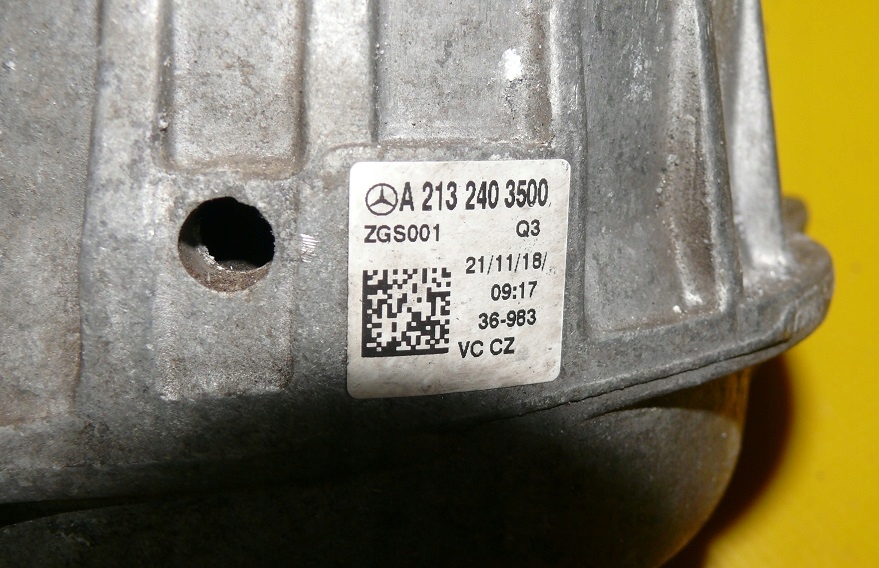 engine mount right right front MERCEDES E-KLASA W213 16r.- A2132403500