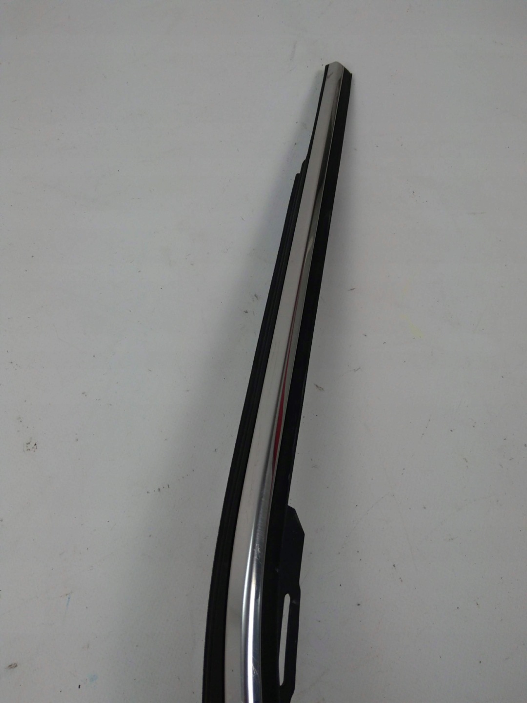 Ford F150 gasket exterior windows LH front 15-20