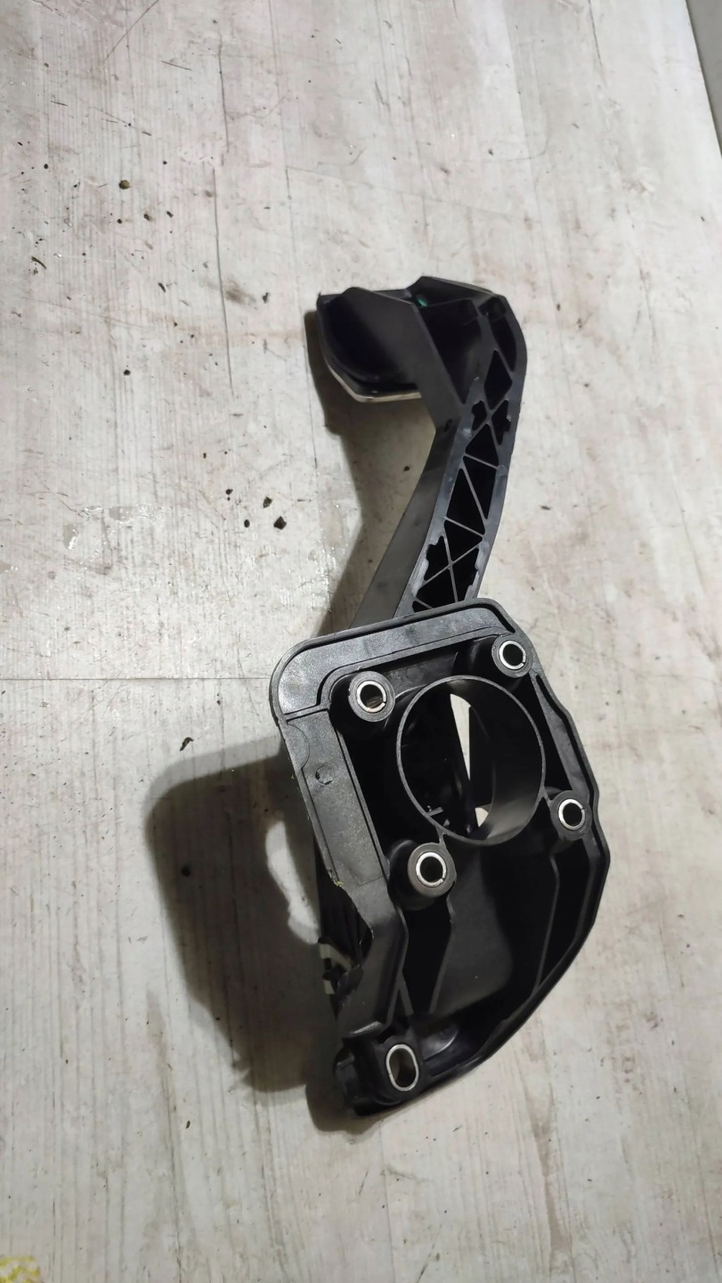 Alfa Romeo Stelvio 2021 Pedal Bremse