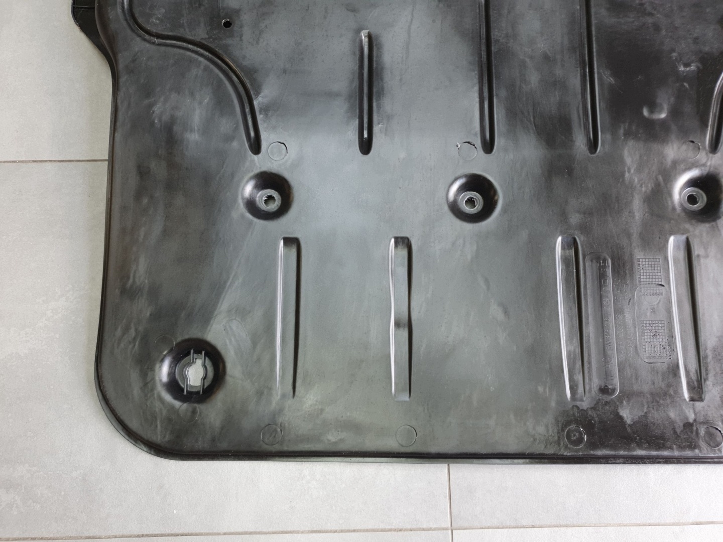 Audi A3 8Y cover below engine 5WA825236C