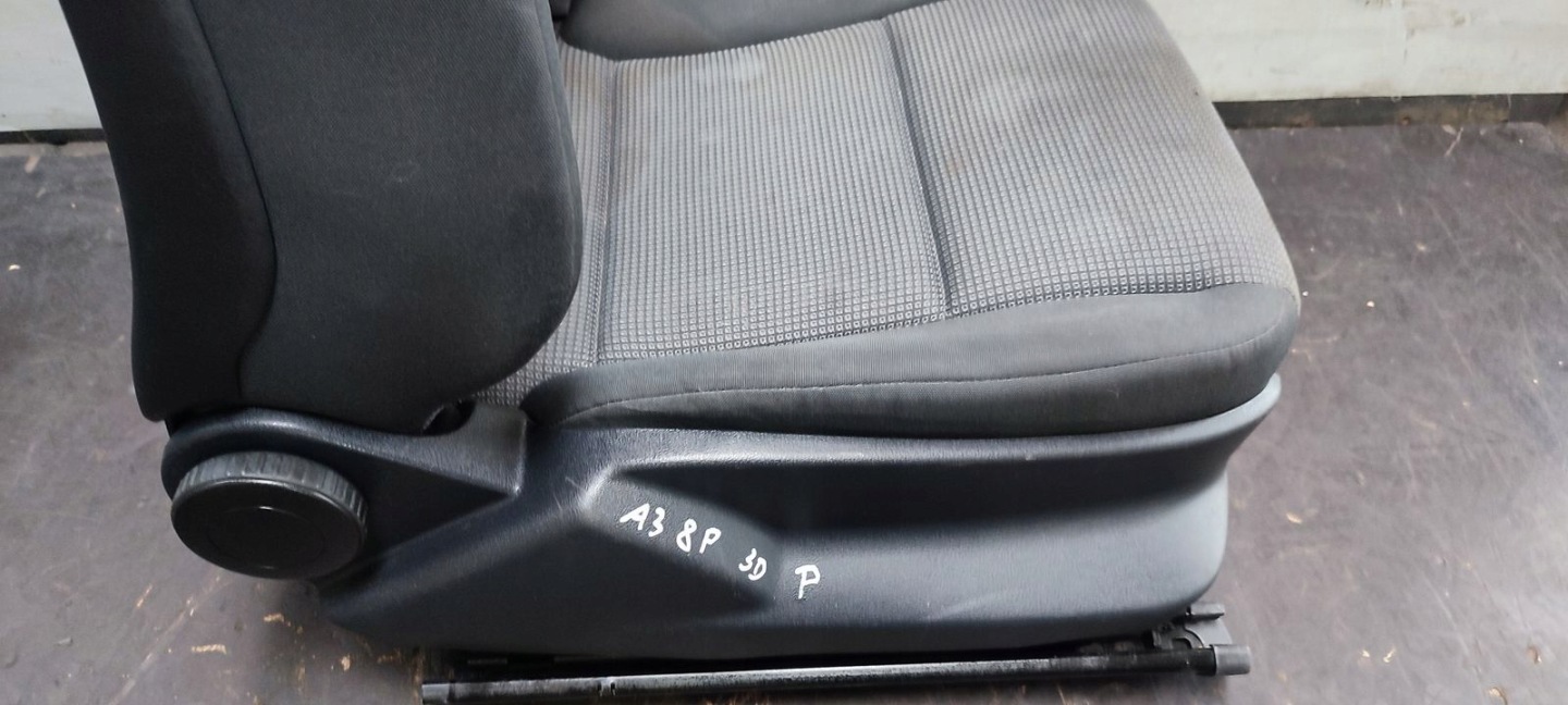 Siège Avant Droite Passegers Audi A3 8P 3D LY7W
