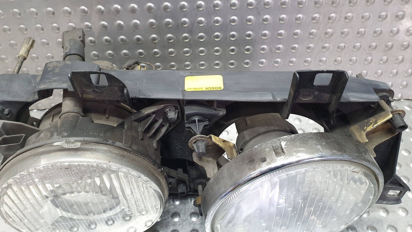 light right front 0301384202 BMW 5 E32 E34 original EUROPA