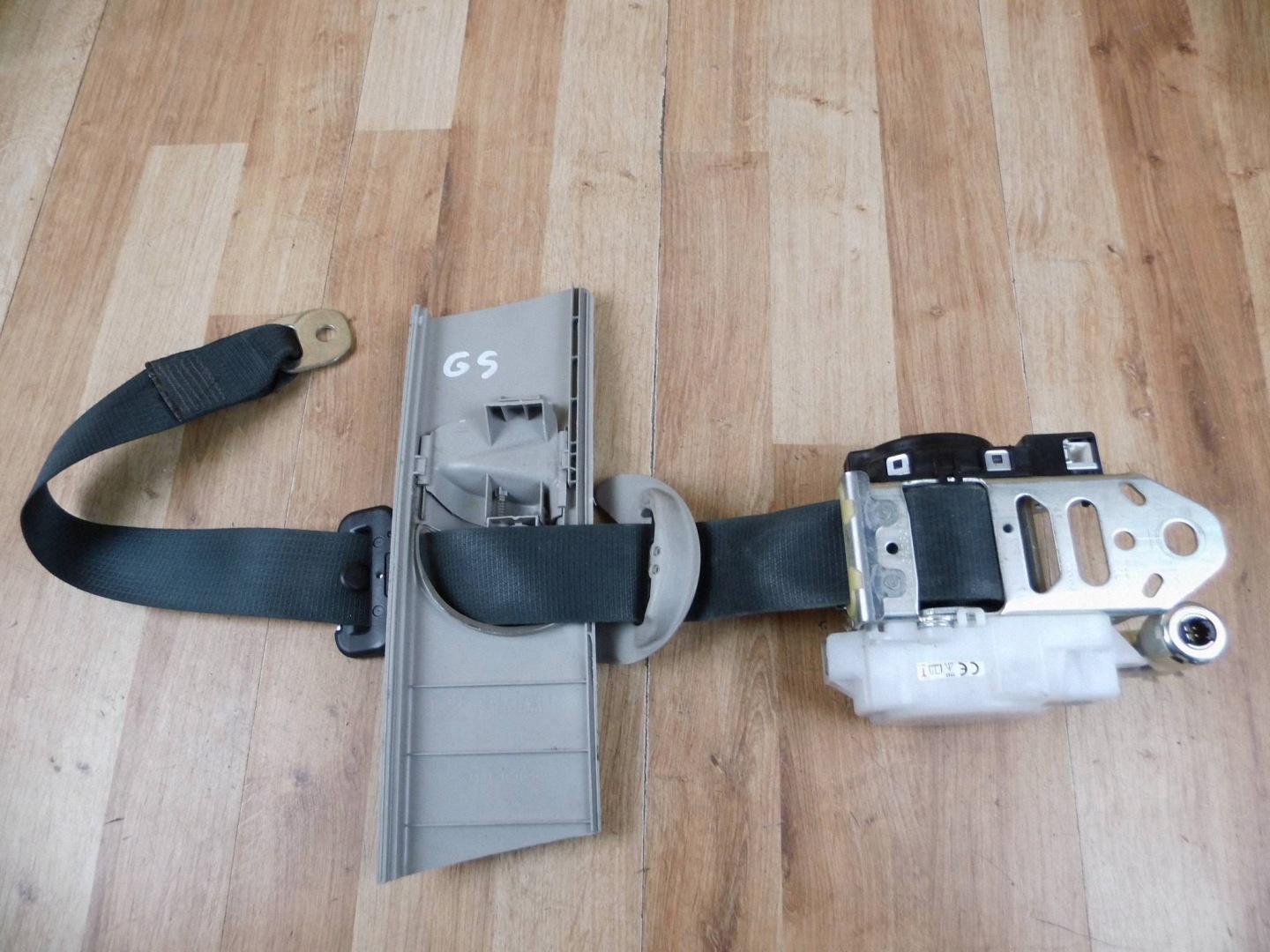 Lexus GS IV 2012-2020 tension belt safety seat left front front