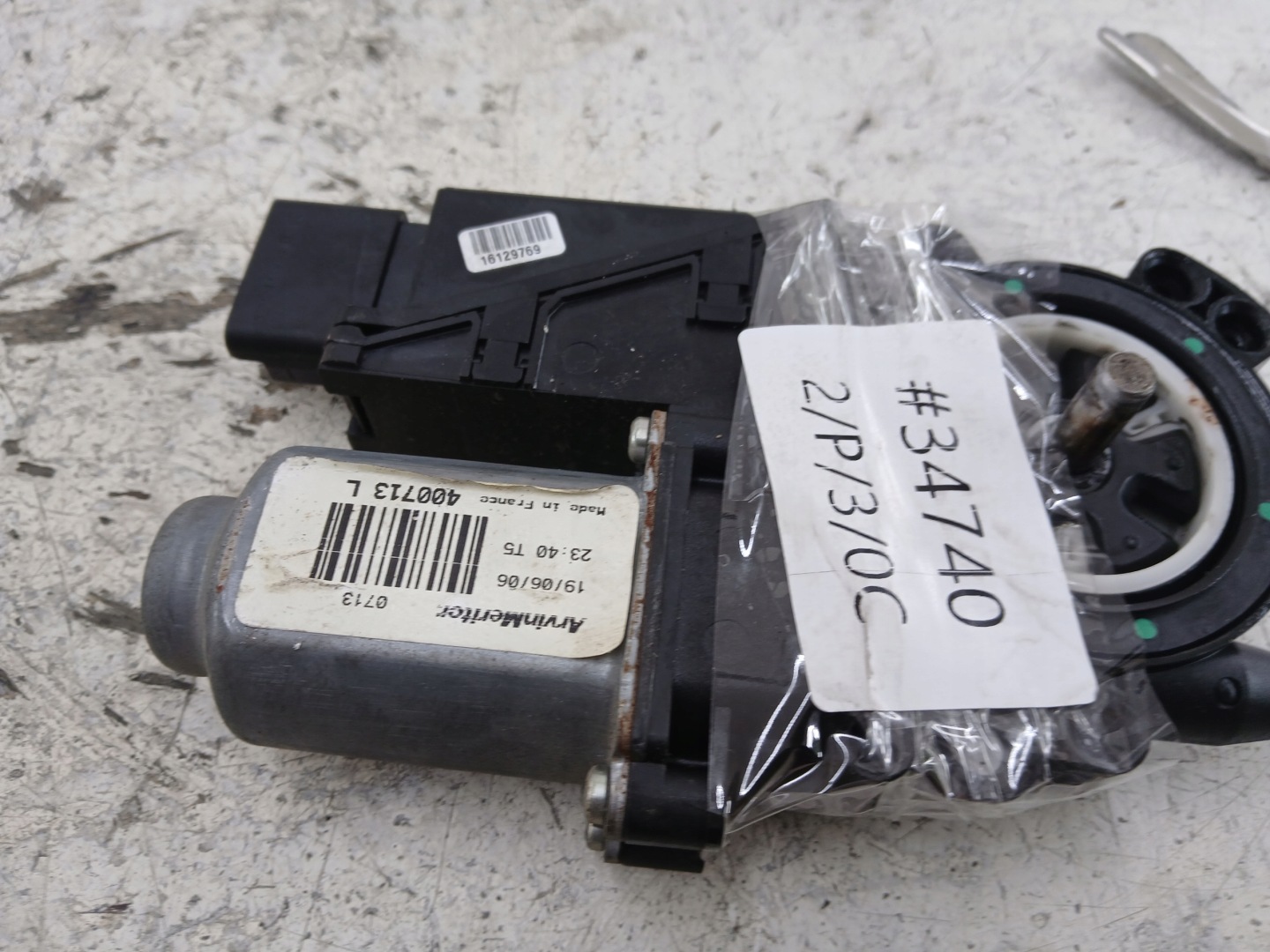NISSAN PRIMERA P12 mini motor windows left front 400713L