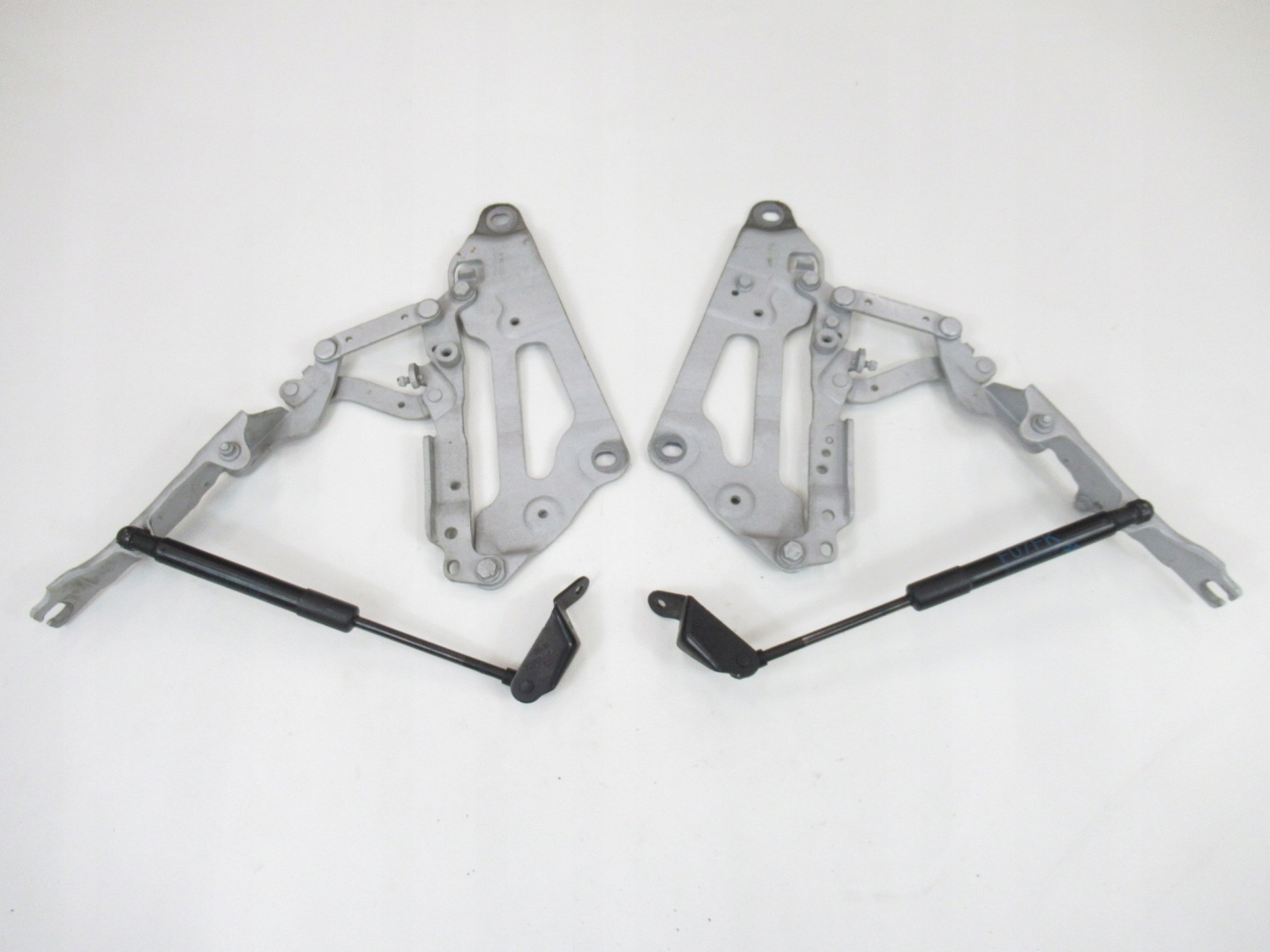 hinge bonnets right left front BMW F07 GT KOMPLET