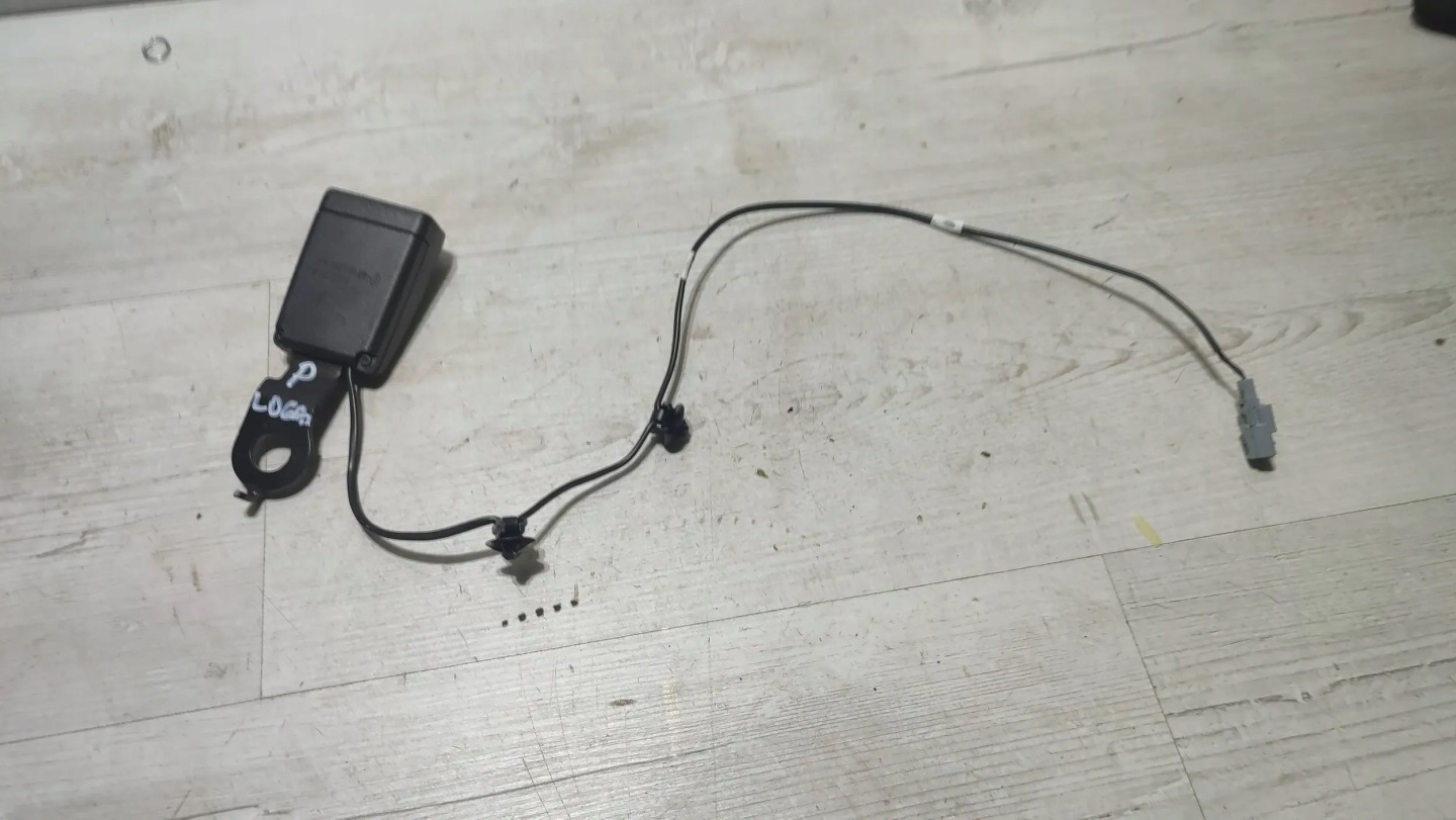 Dacia Logan II 2019r front side right klamra supports