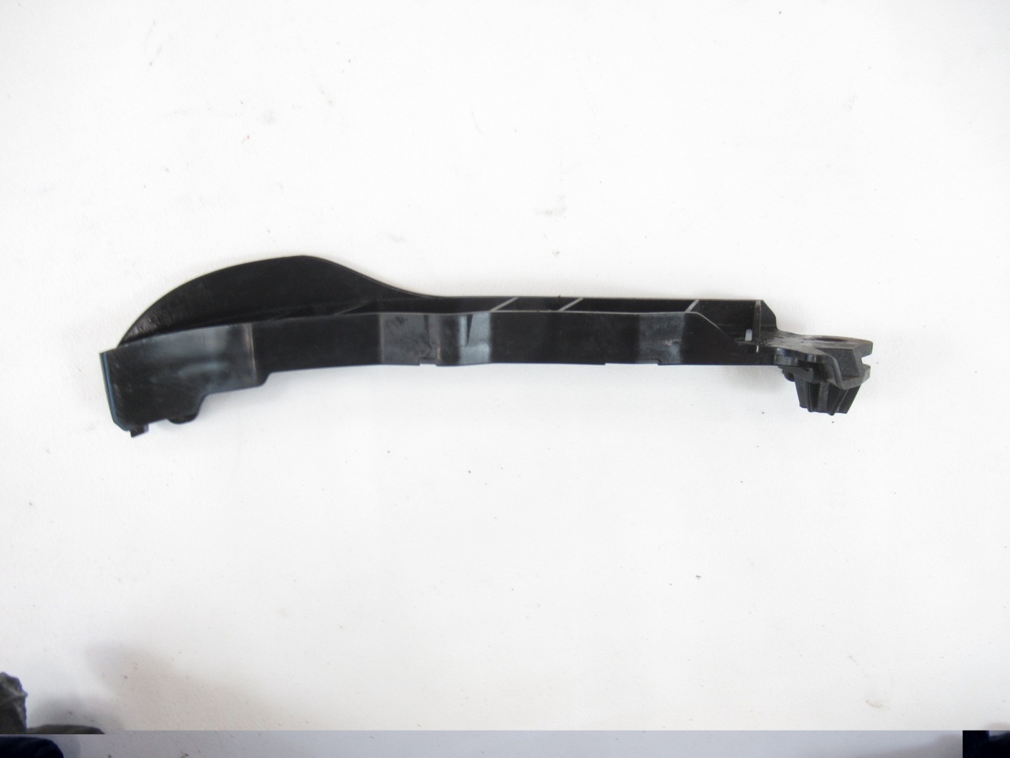 bracket bumper bracket front left BMW e60 e61 LCI