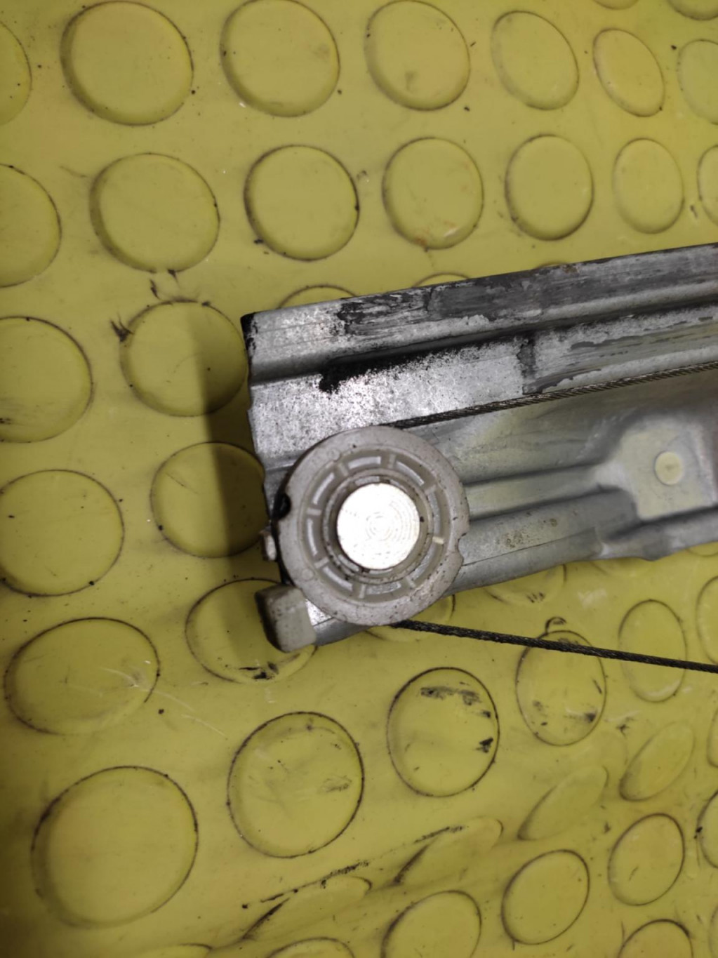 RENAULT MODUS window regulator left front 118241