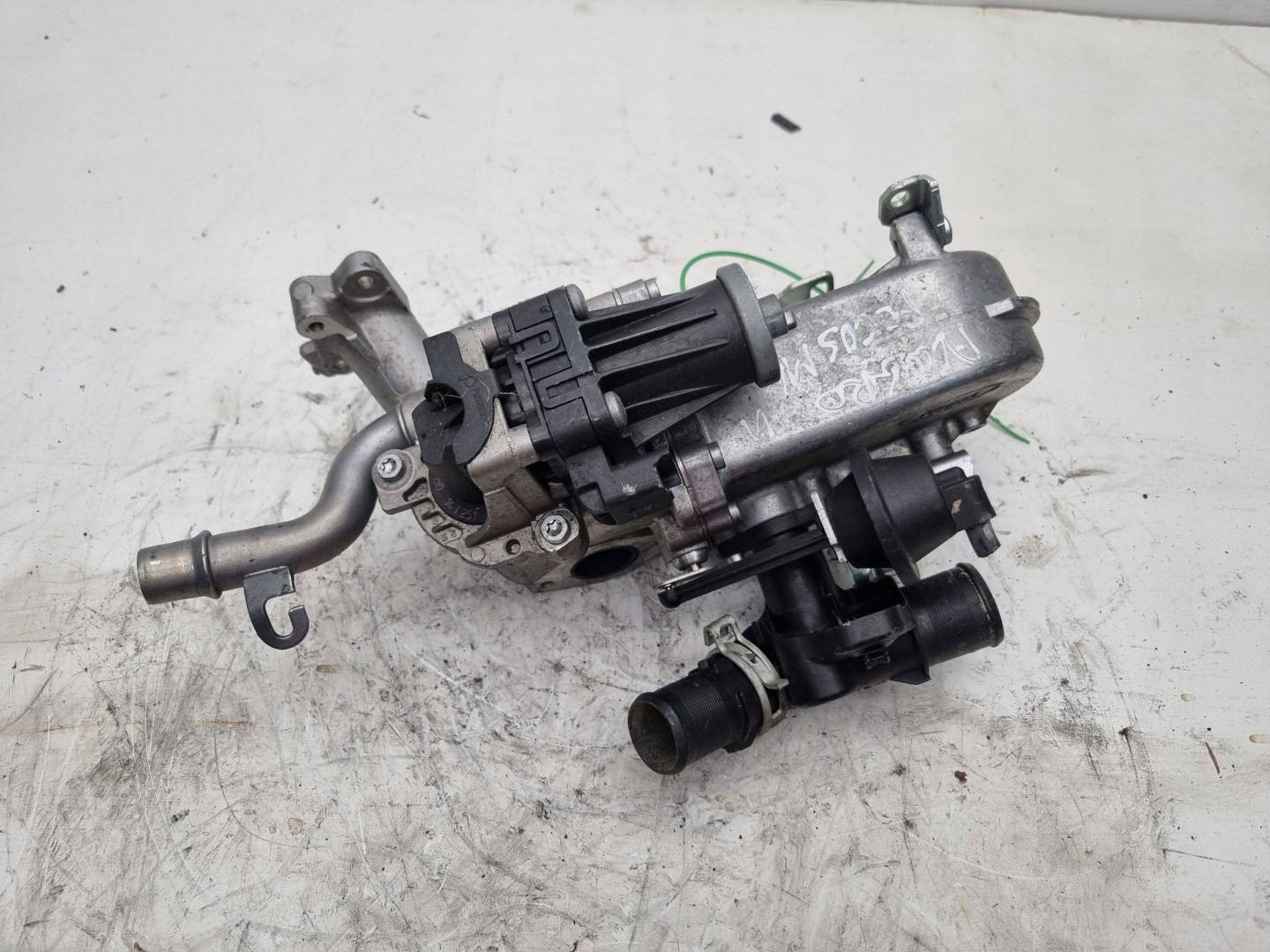 Abgaskuehler AGR AGR-Ventil FM5Q-9D475-AA02 FORD KUGA MK2 TRANSIT CONNECT