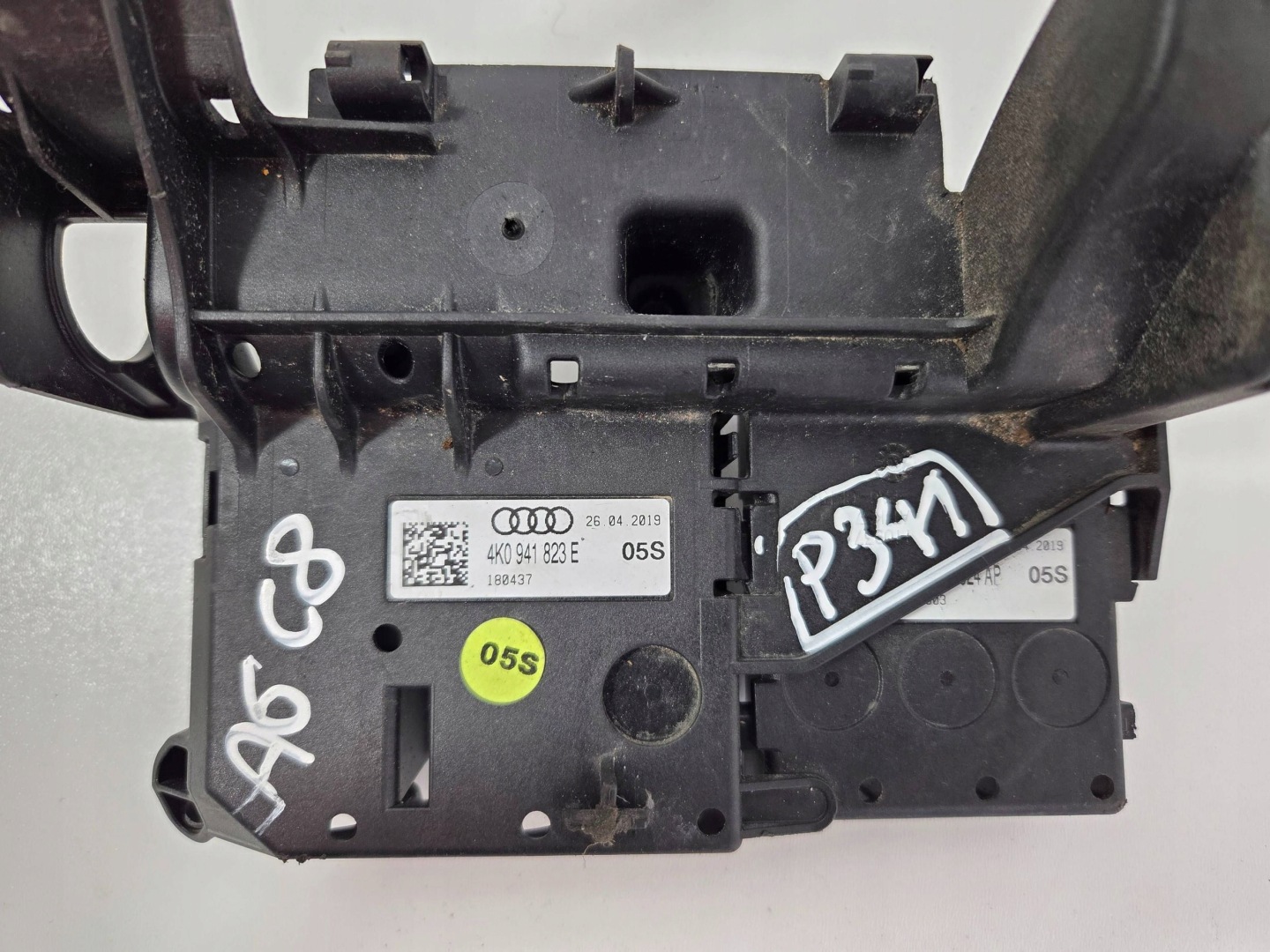 Audi A6 S6 C8 4K Rozdzielacz pradu "plus" 4K0941823E (P341)