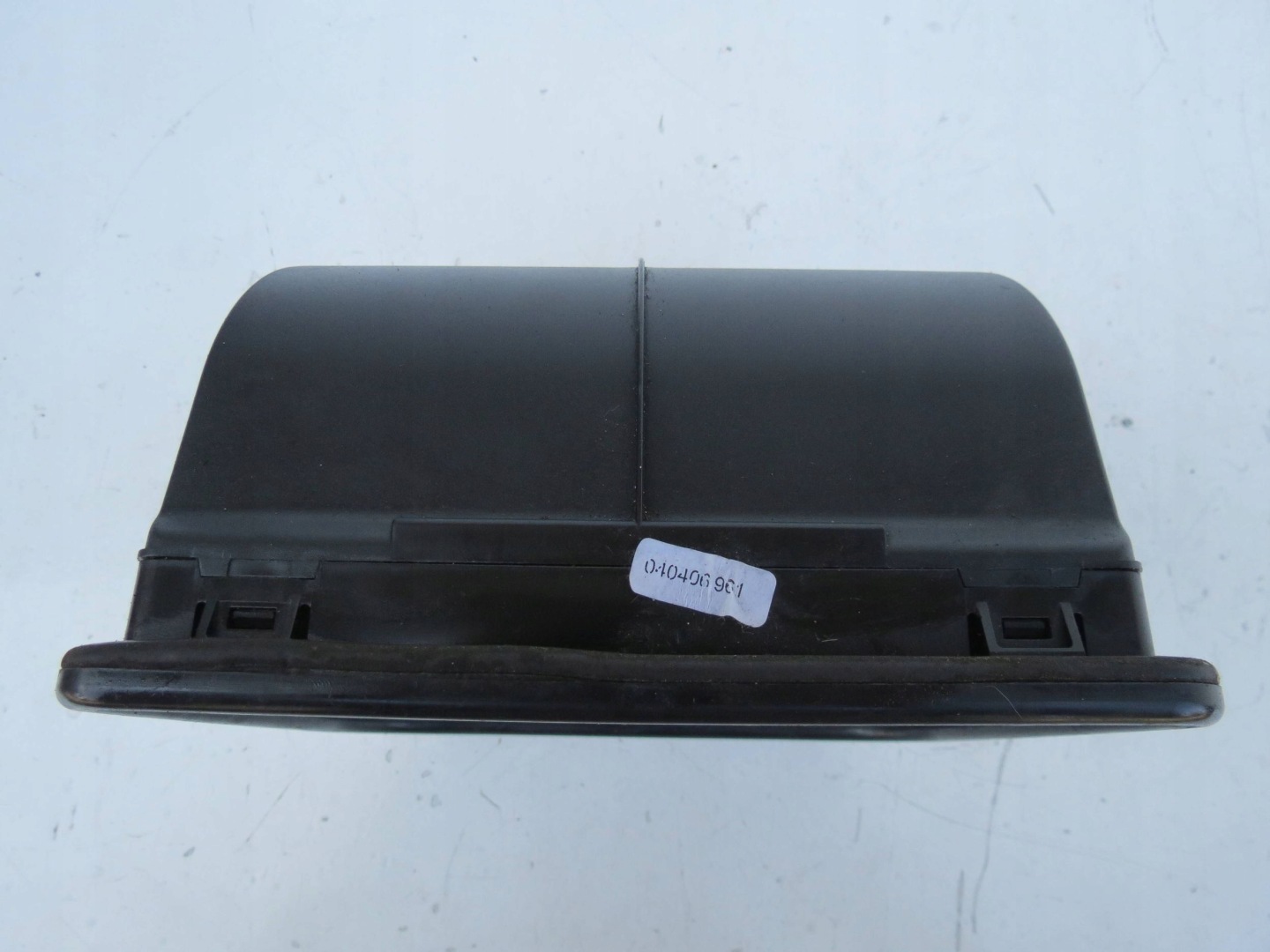 grid air conditioning devices left VOLVO XC70 II CROSS AWD 2.4D 185KM 2000-2007r 9166092
