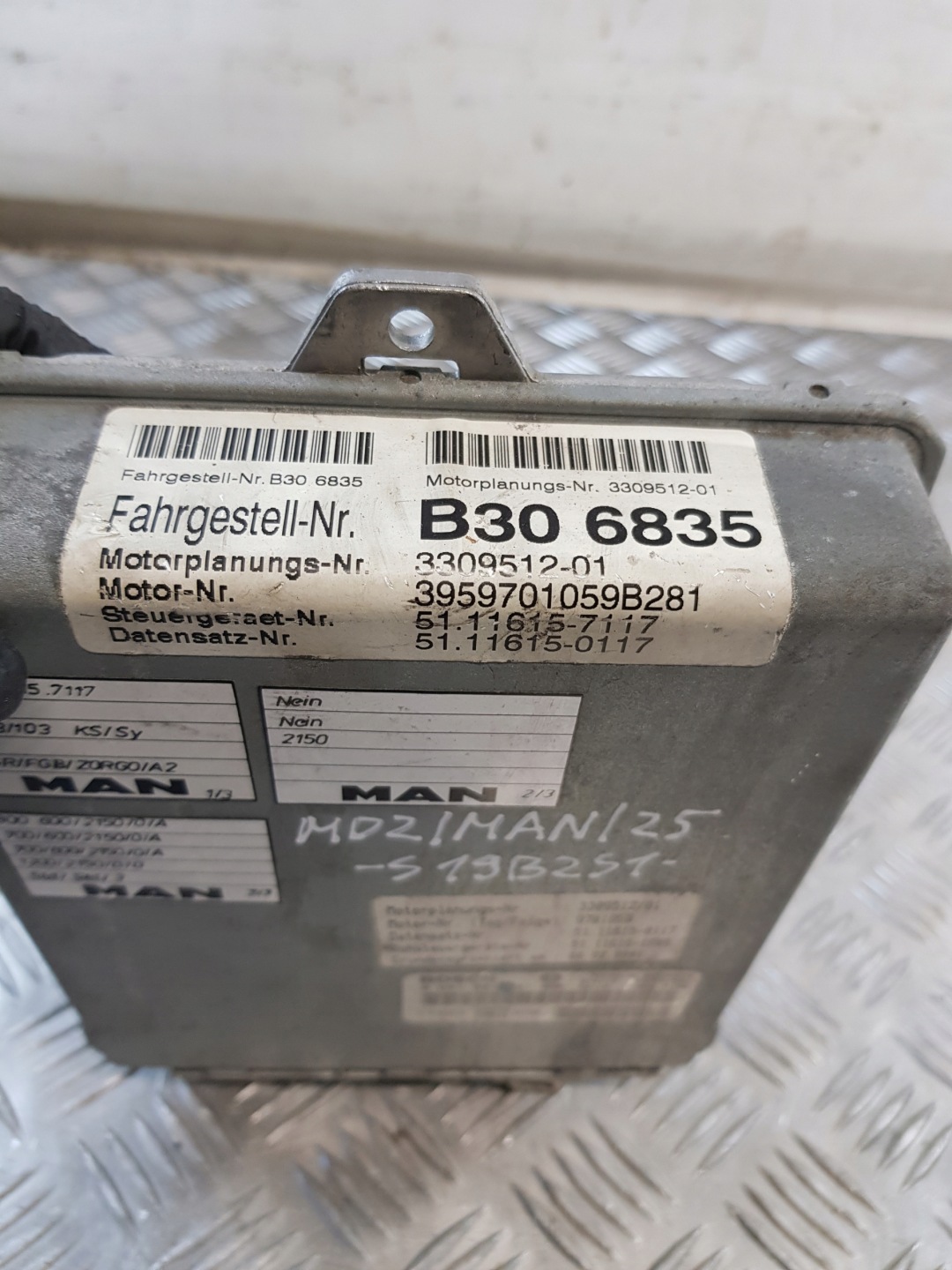 control unit of the engine MAN 0281001521 51.11615-1005