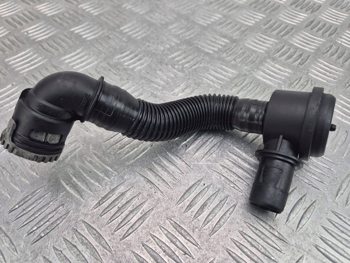 BMW 3 E90 335i wiring hose radiator 7600013