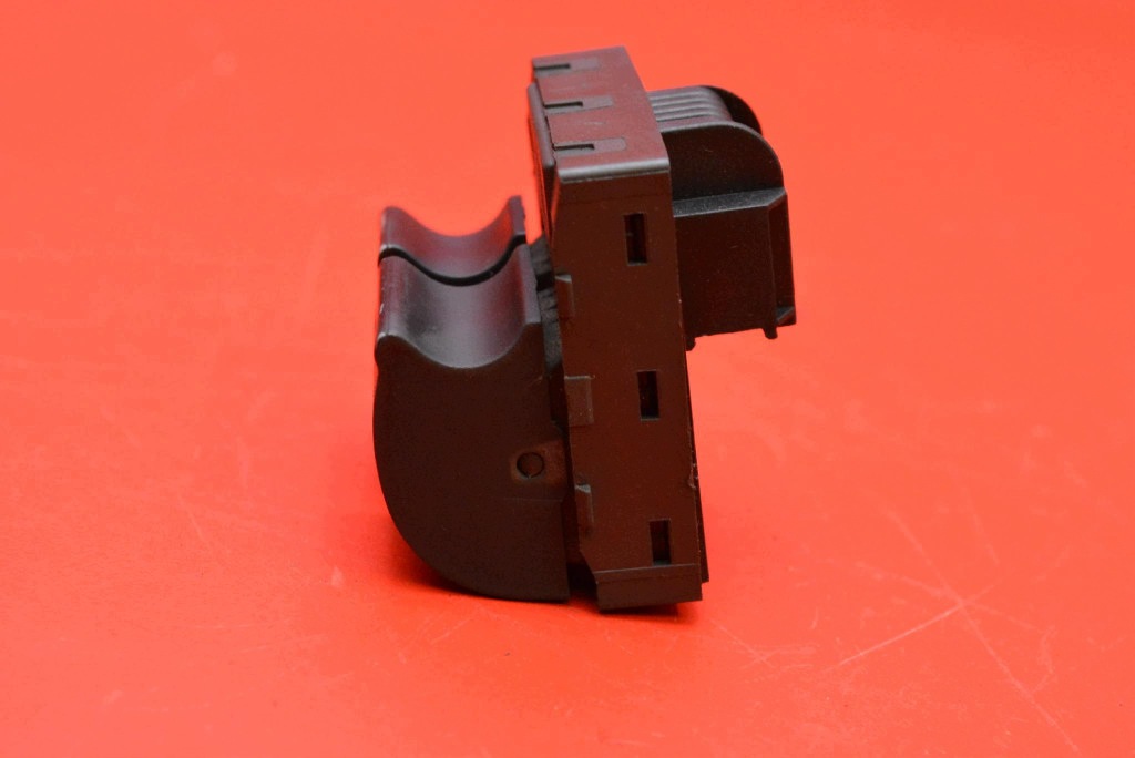 panel ovládania okna EU 8E0959851A AUDI A4 B7 KOMBI 04-08