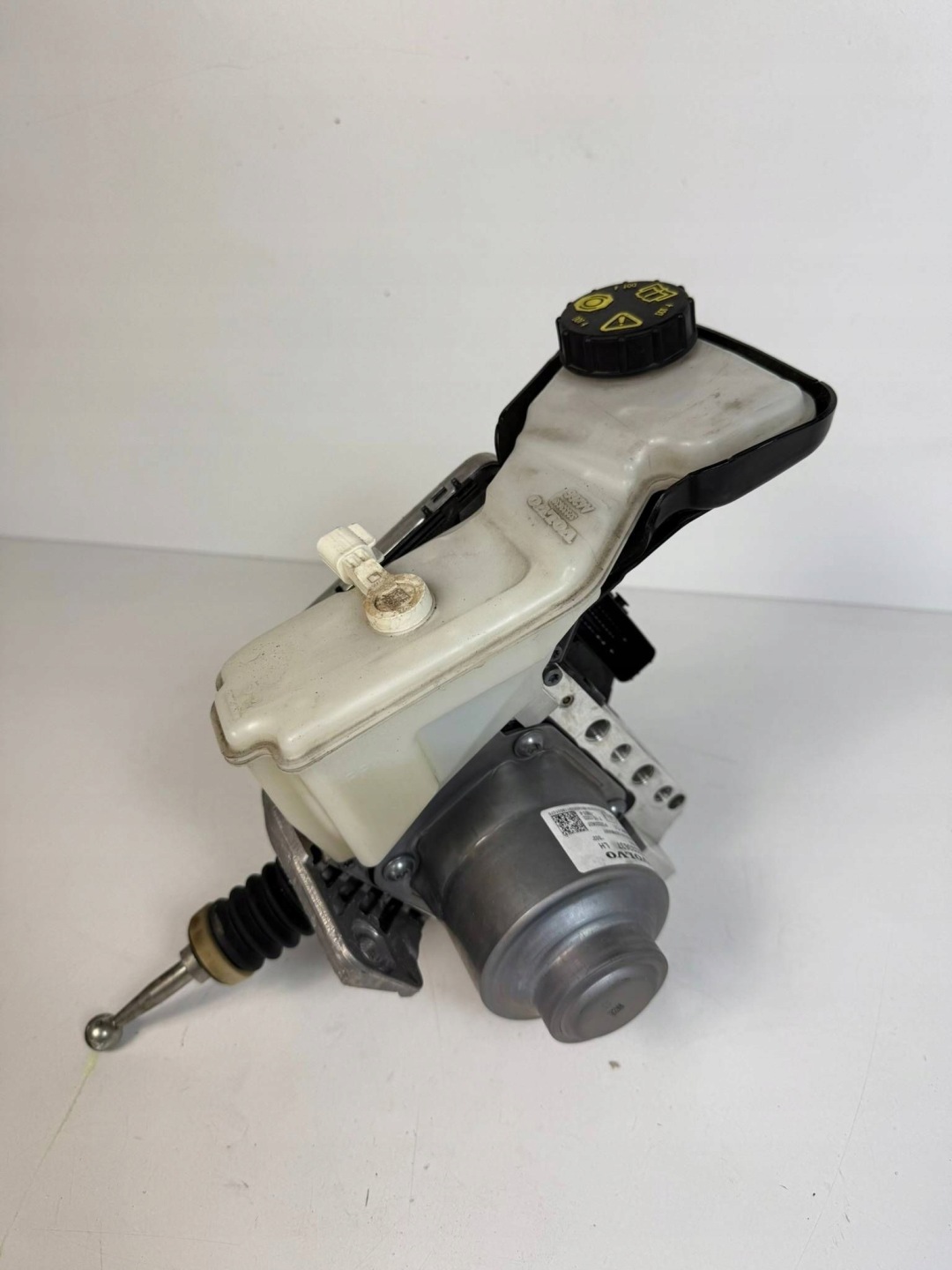 Volvo V60 II 2022 Pompa ABS 32333637.08.2025 32281728