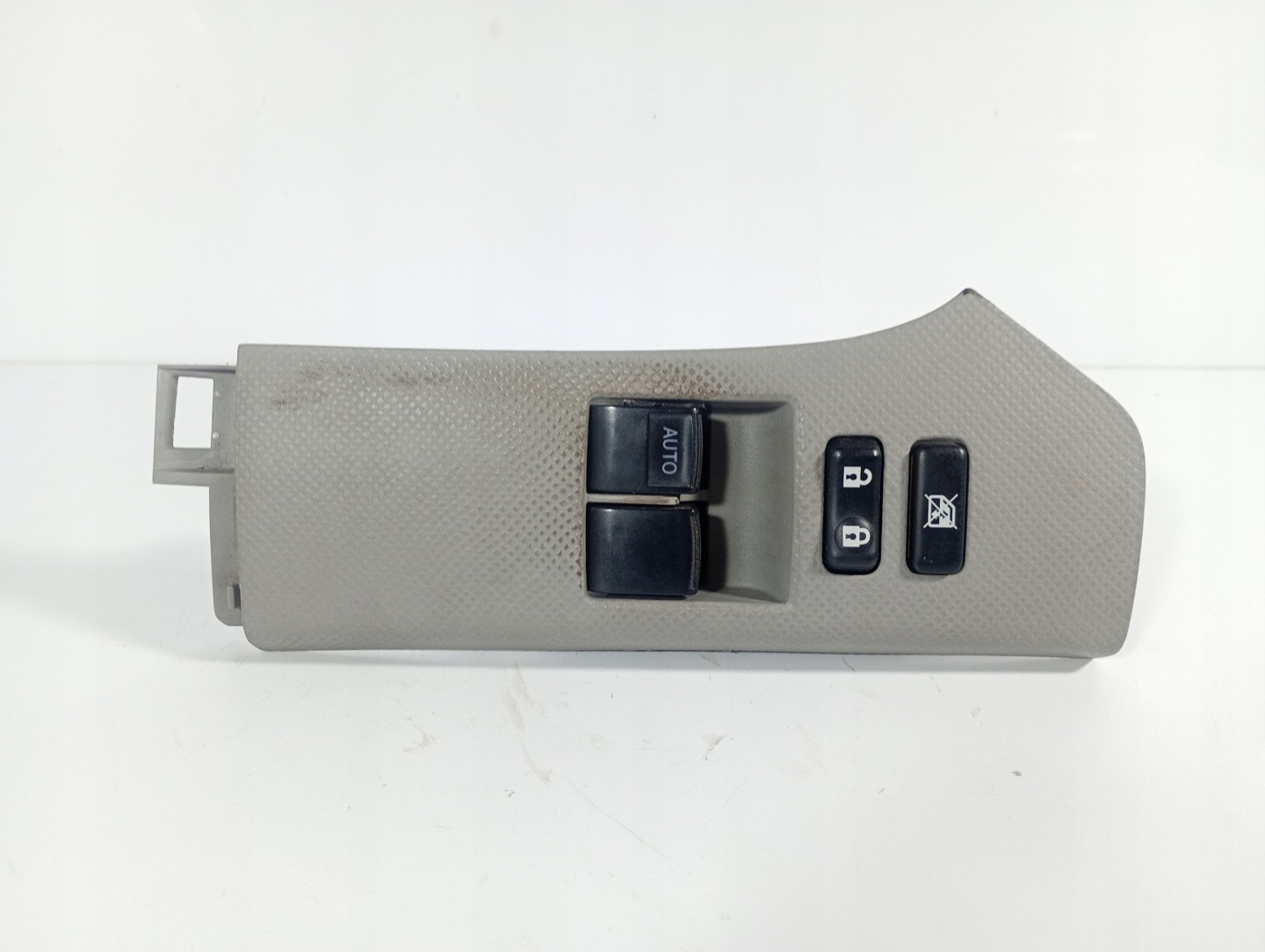 Almera N16 00-06 switch switch PANEL of the window OE 742320D110