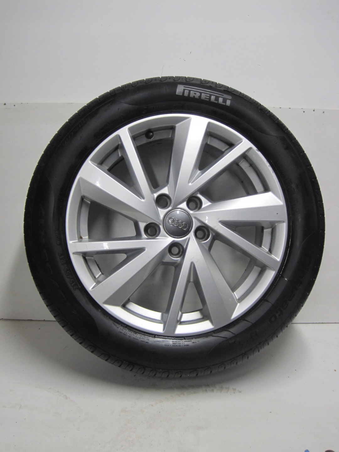 wheels discs tyres Audi Q2 81A R17 5 6 MM