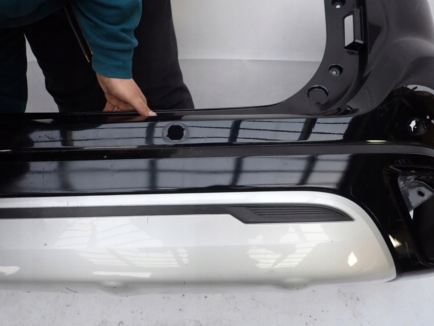 MITSUBISHI OUTLANDER III LIFT PHEV bumper rear part rear PDC