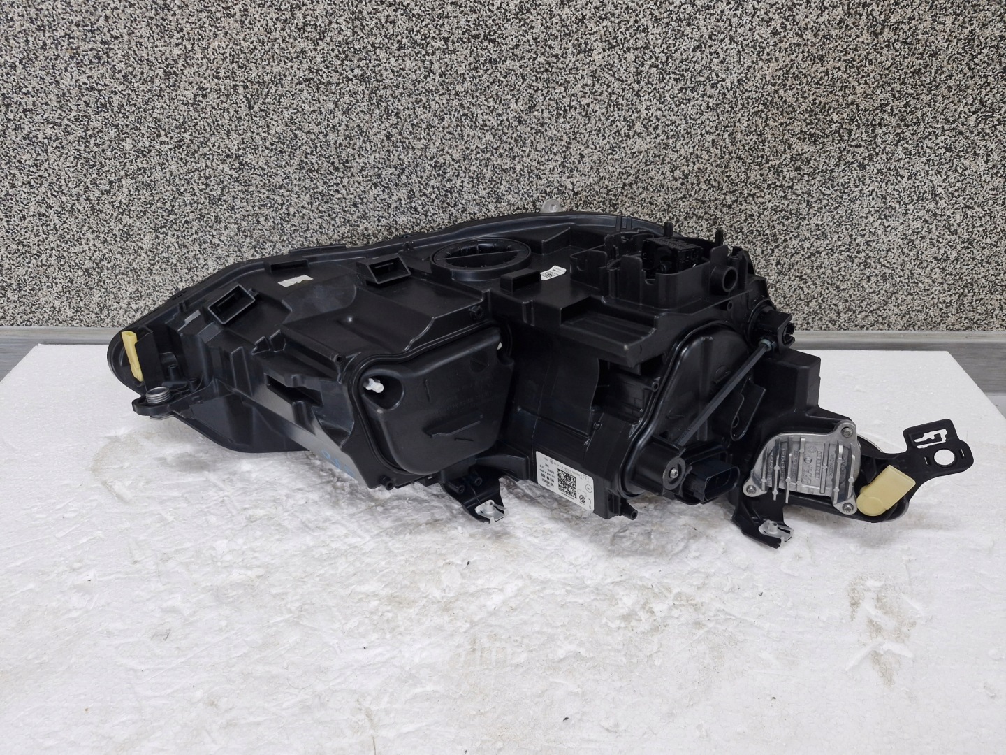 light left VW Golf VIII FULL LED IQ Light