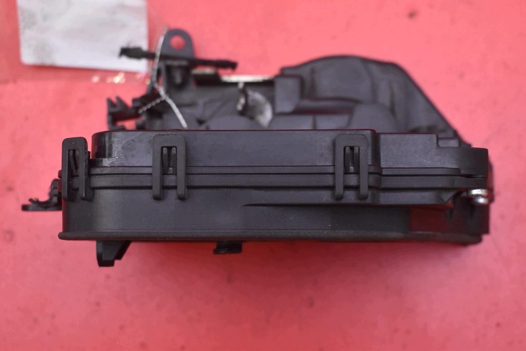 lock door right front front EU 2C1779 BMW E90 E91 04-10