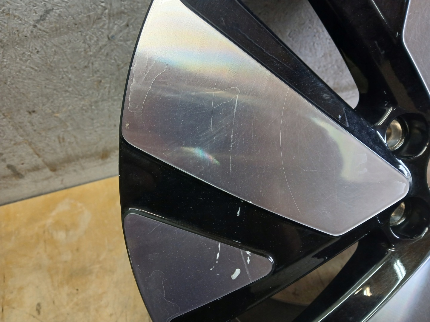 disk hliníkový VW ID BUZZ8J 19" ET49 5X112 1T3601025H