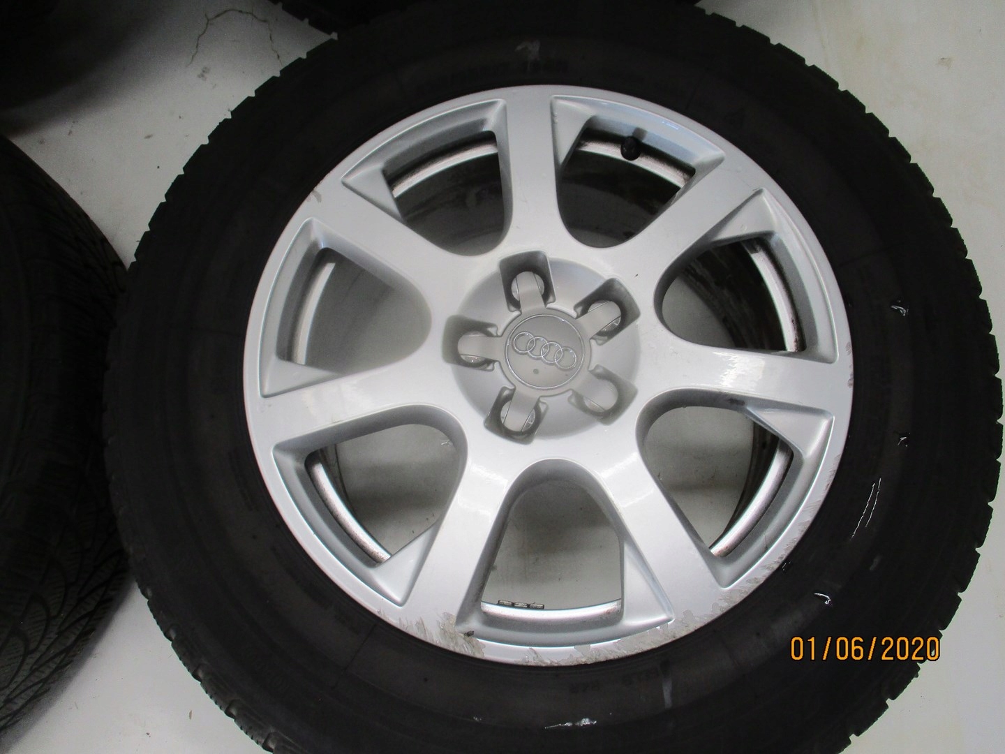 wheels discs tyres AUDI Q5 8R0 R17 M+S 15R