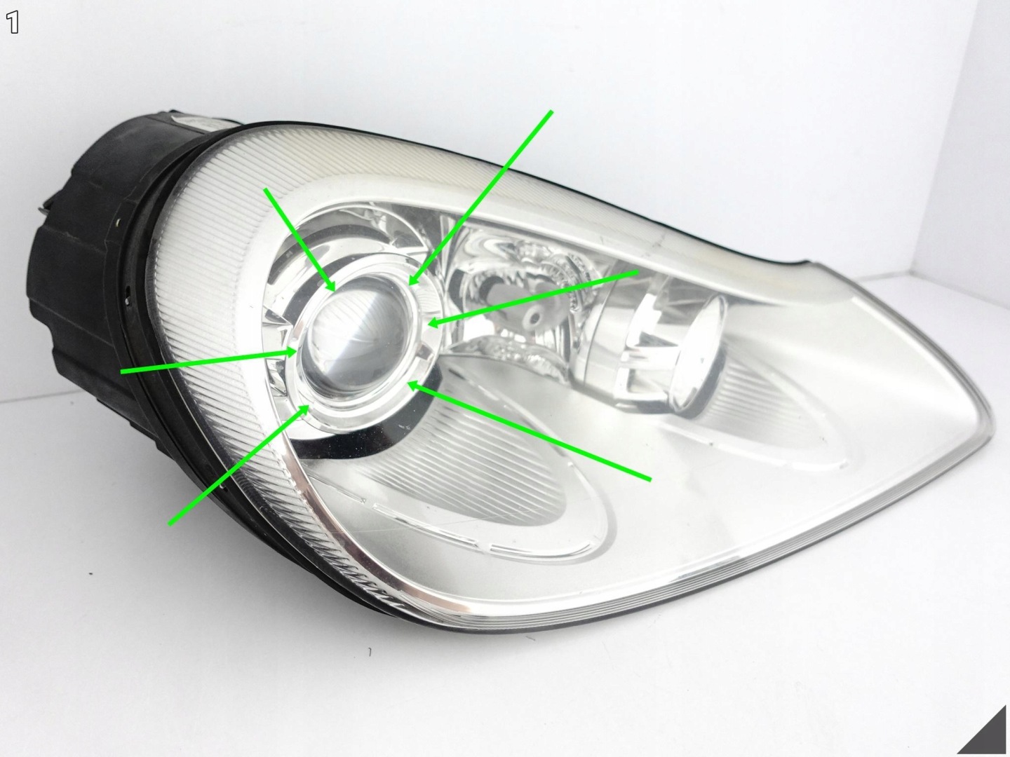 PORSCHE CAYENNE 7L5 955 LIFT 07-10 light XENON right front EUROPA