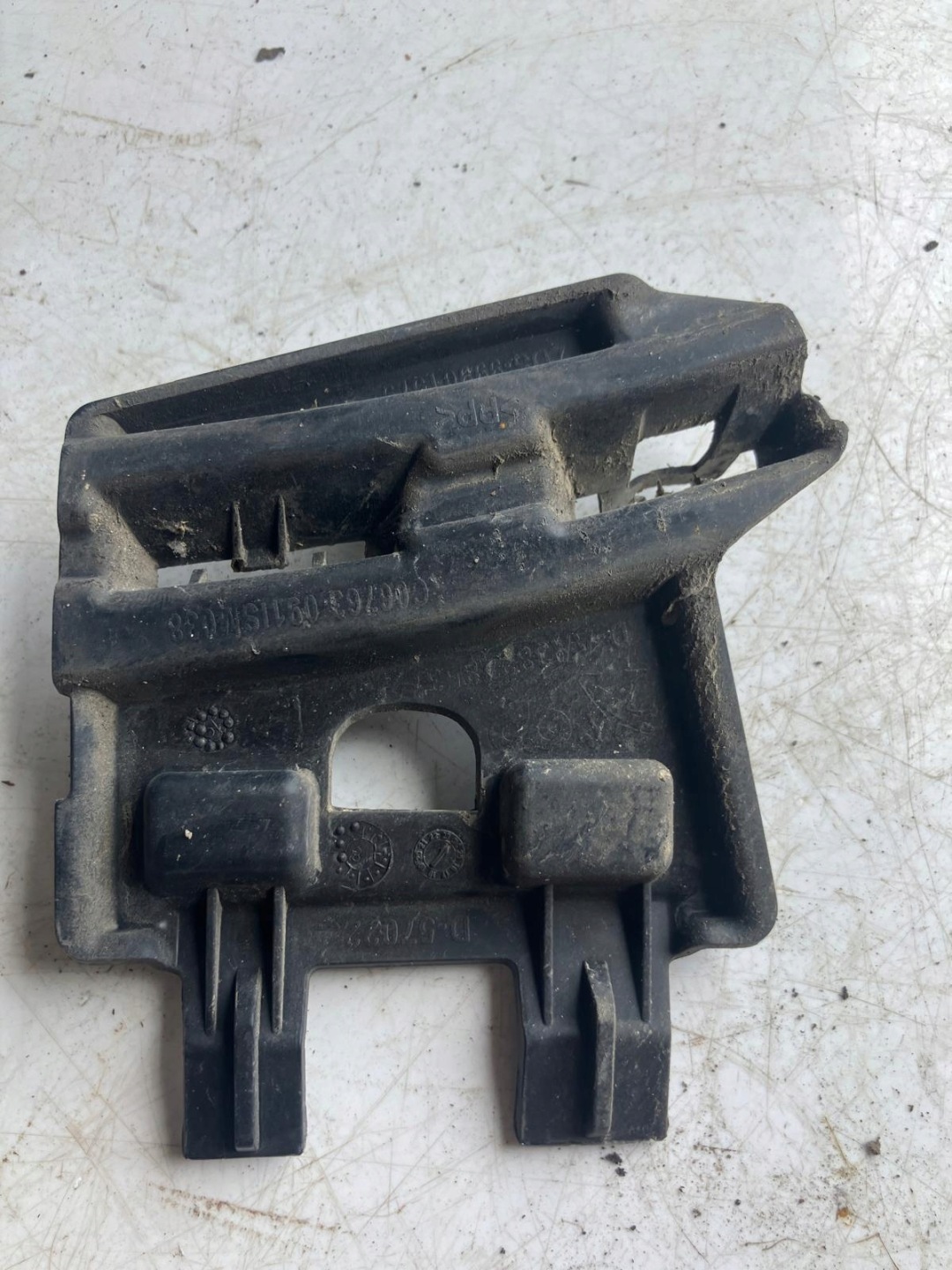 bumper bracket right front PEUGEOT 308 T9 LIFT AA38248537