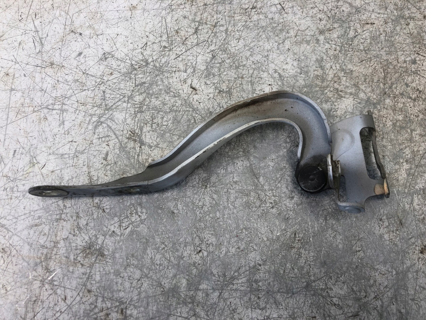 hinge bonnets left TOYOTA AYGO 068