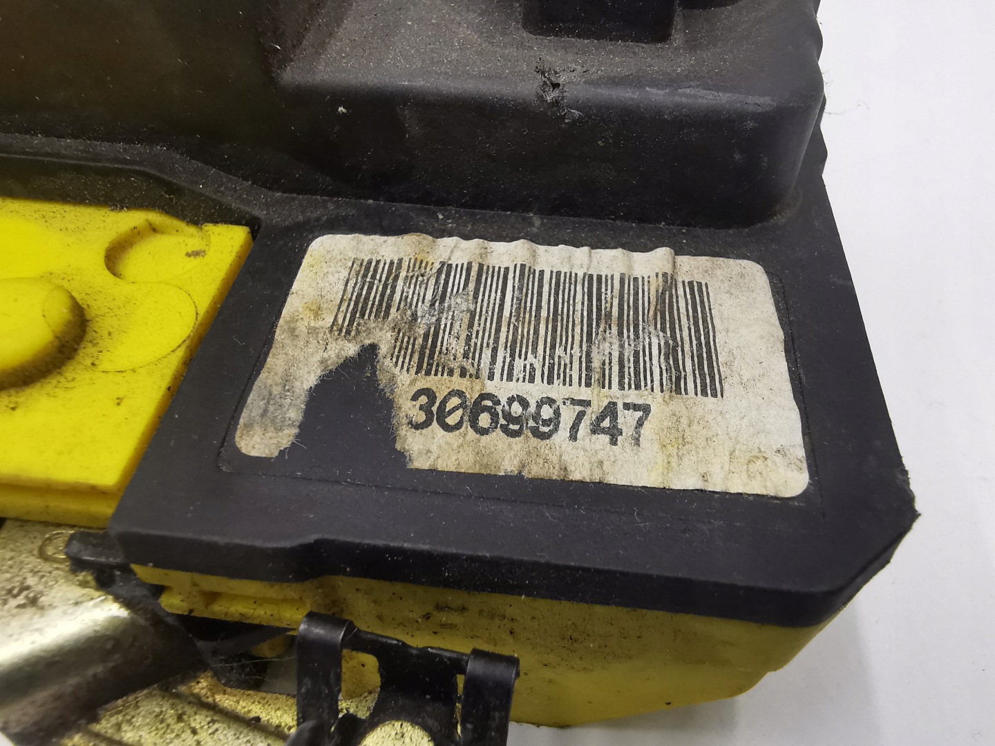 lock door left front front VOLVO S60 V70 XC70 30699747