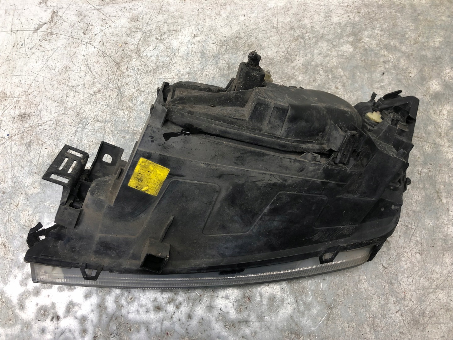 light right front FORD MONDEO MK3 LIFT 0301174202