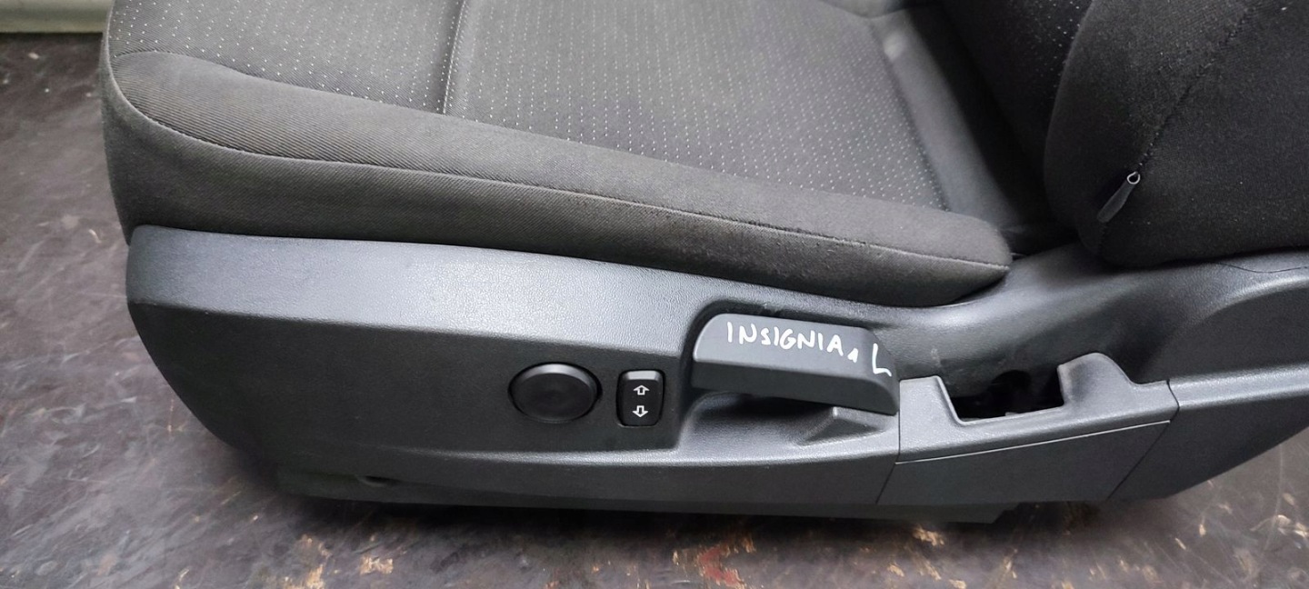 seat front front left driver´s Opel Insignia A kombi