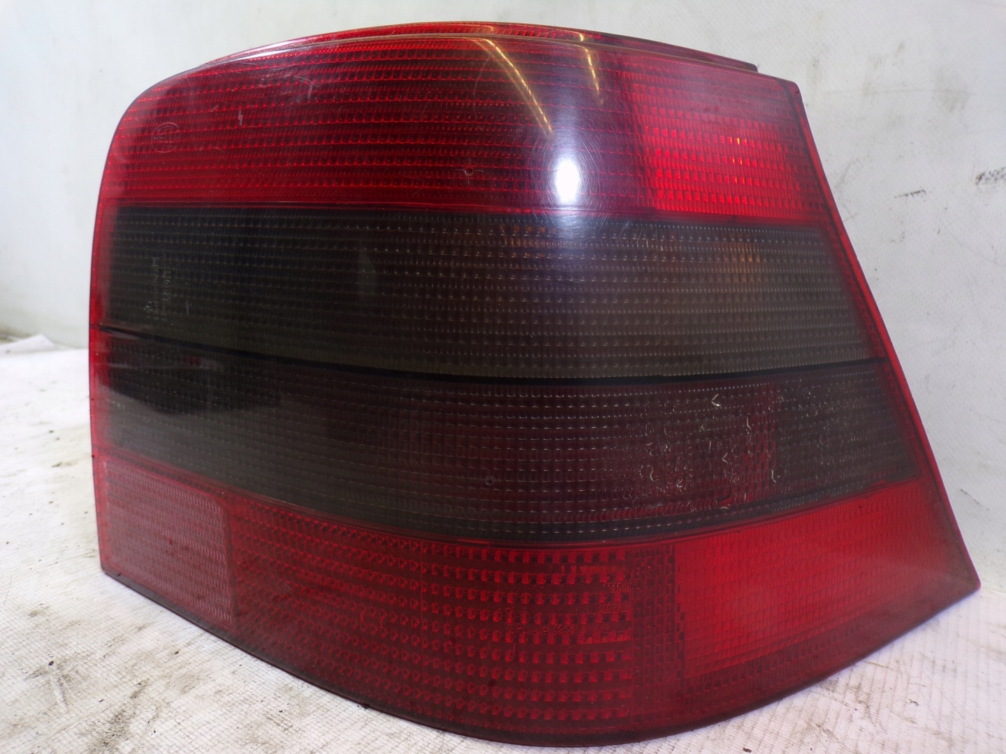 light rear rear part right VOLKSWAGEN GOLF 4 IV HB (9) (K1)