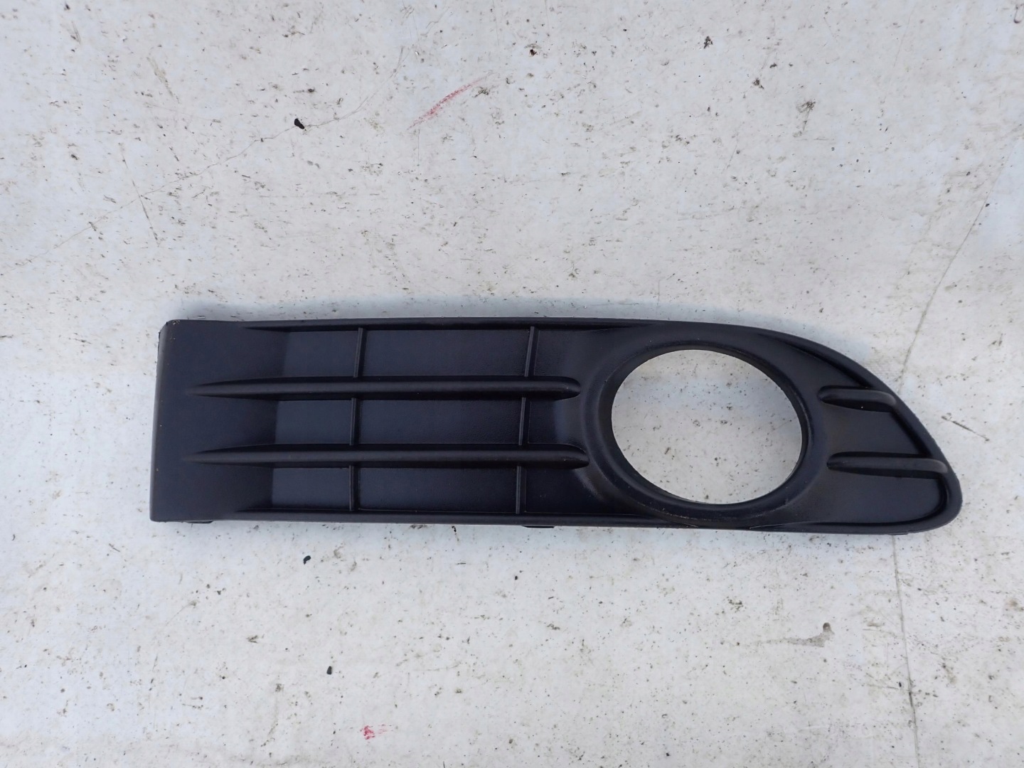 VOLVO S40 LIFT 07 grid of a bumper left