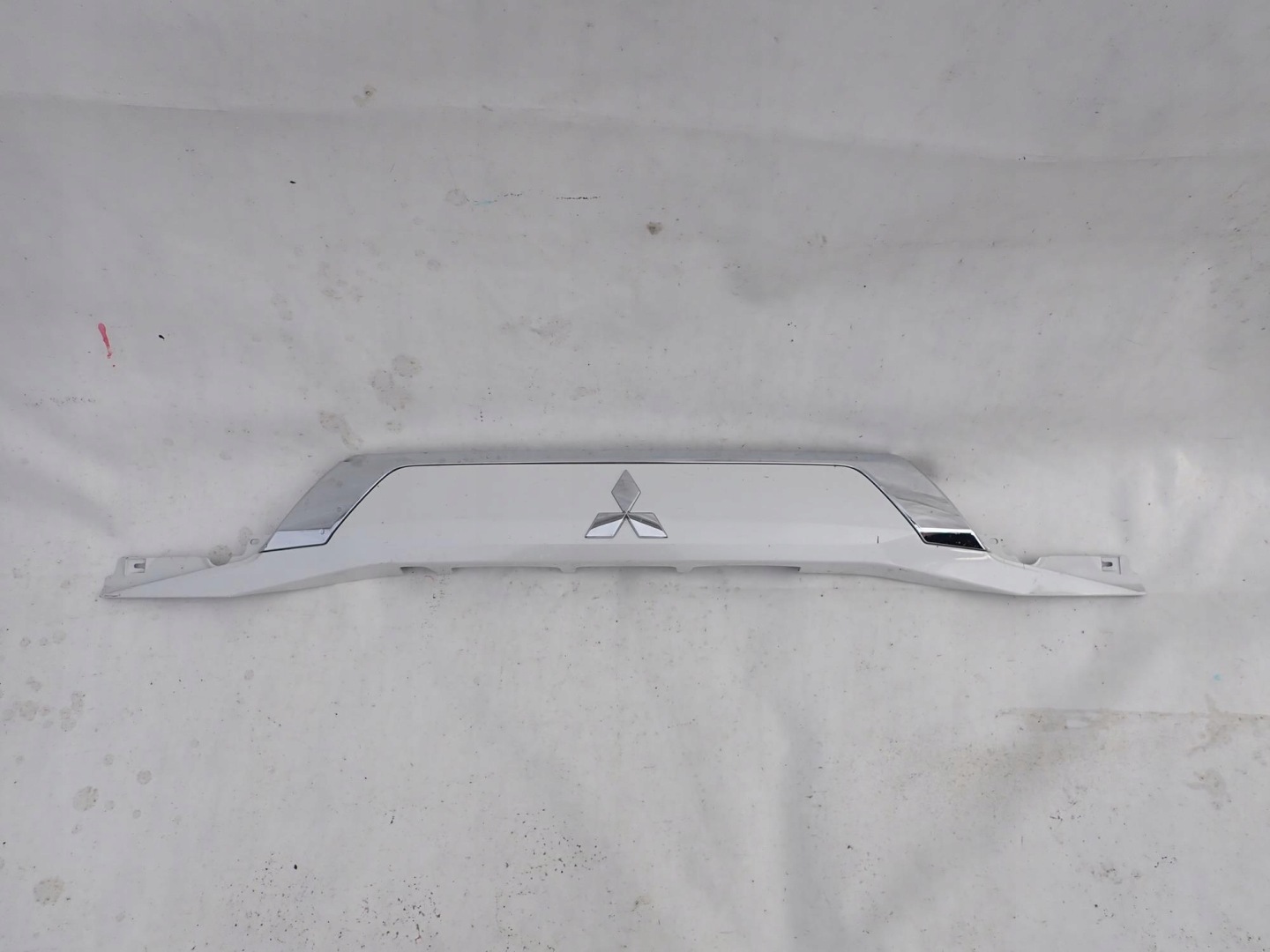 MITSUBISHI OUTLANDER III 3 LIFT 15-21 cap bonnet