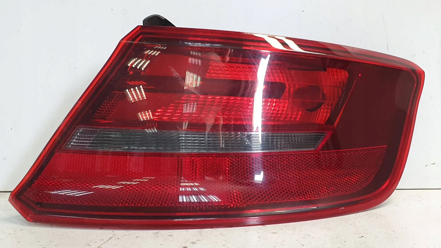 light rear part right 8V4945096 AUDI A3 13-20