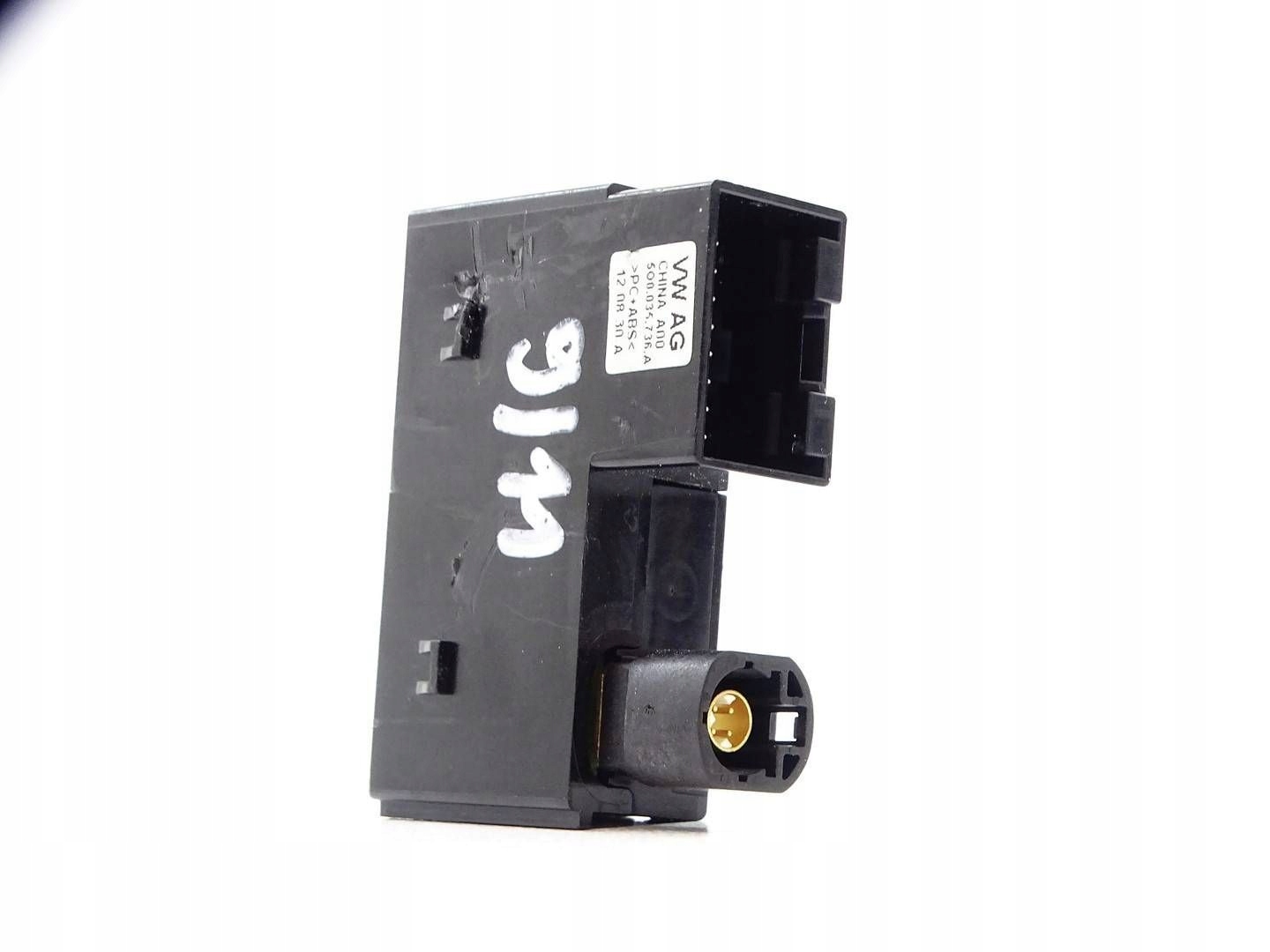 WEJSCIE PORT ADAPTER AMI USB AUDI A3 S3 8V 5Q0035736A