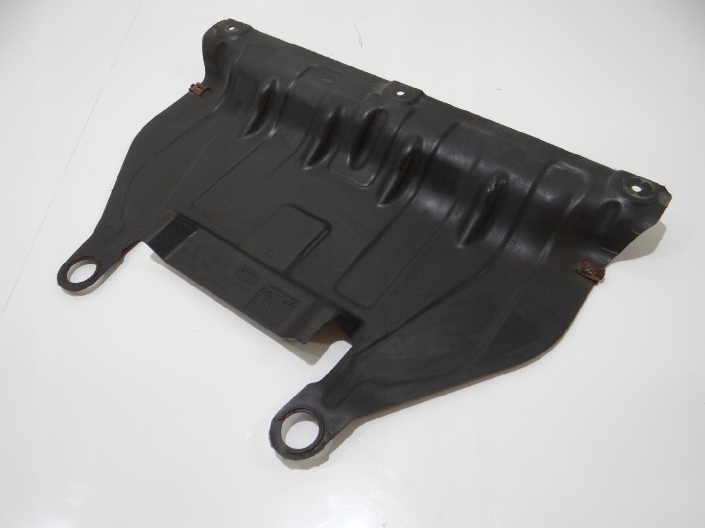 motor cover BMW F30 6850067