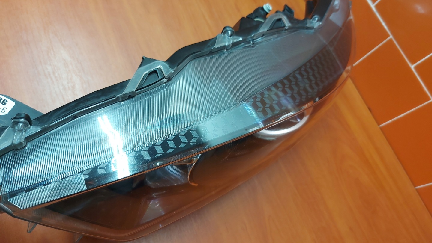 REFLEKTOR light left left front front TOYOTA YARIS IV 20